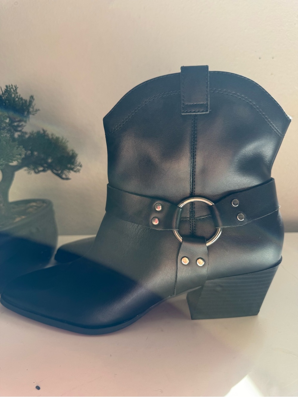 open edit Western boots black size 9.5 Harness Ankle Booties with Ring Detail - Picture 4 of 5